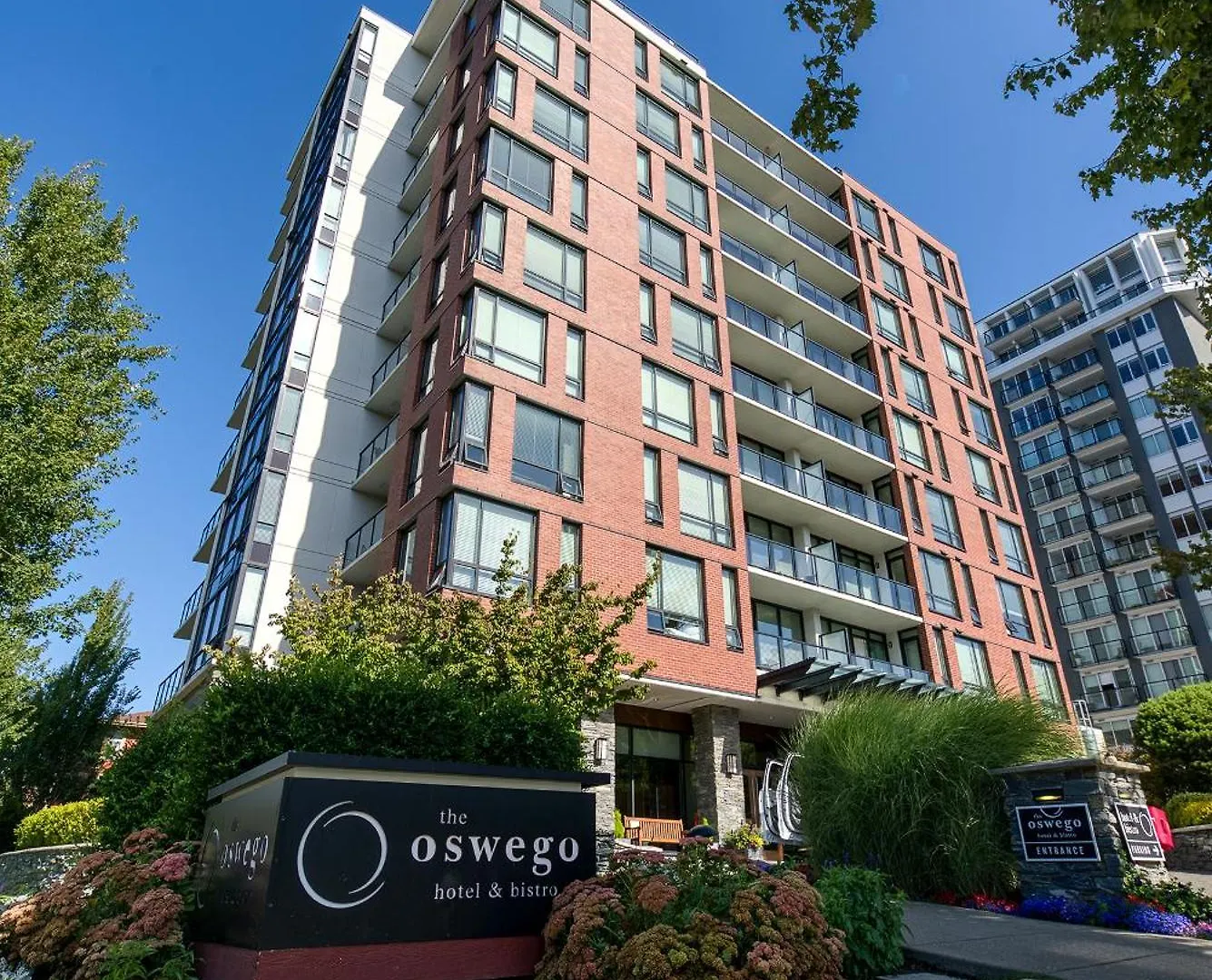 Oswego Hotel Victoria Canada