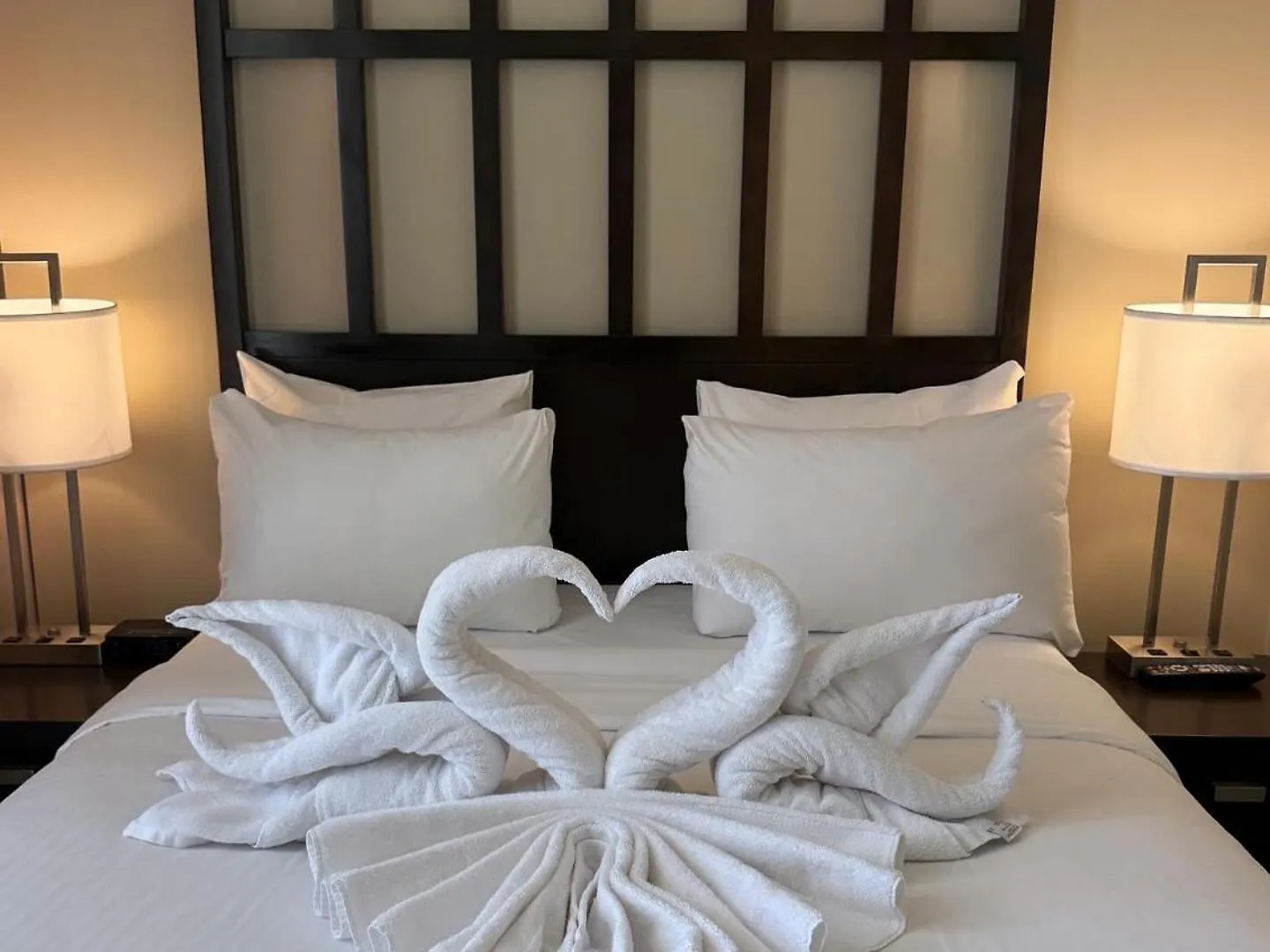 Oswego Hotel Victoria