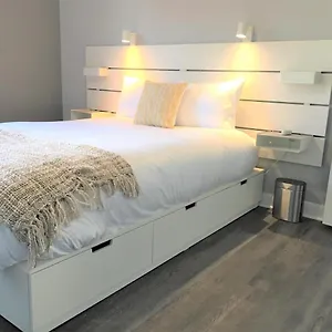  Appartement Simply Canada