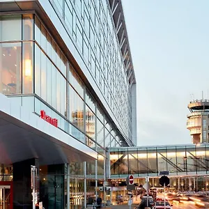 **** Hotell Marriott Montreal Airport In-terminal Kanada