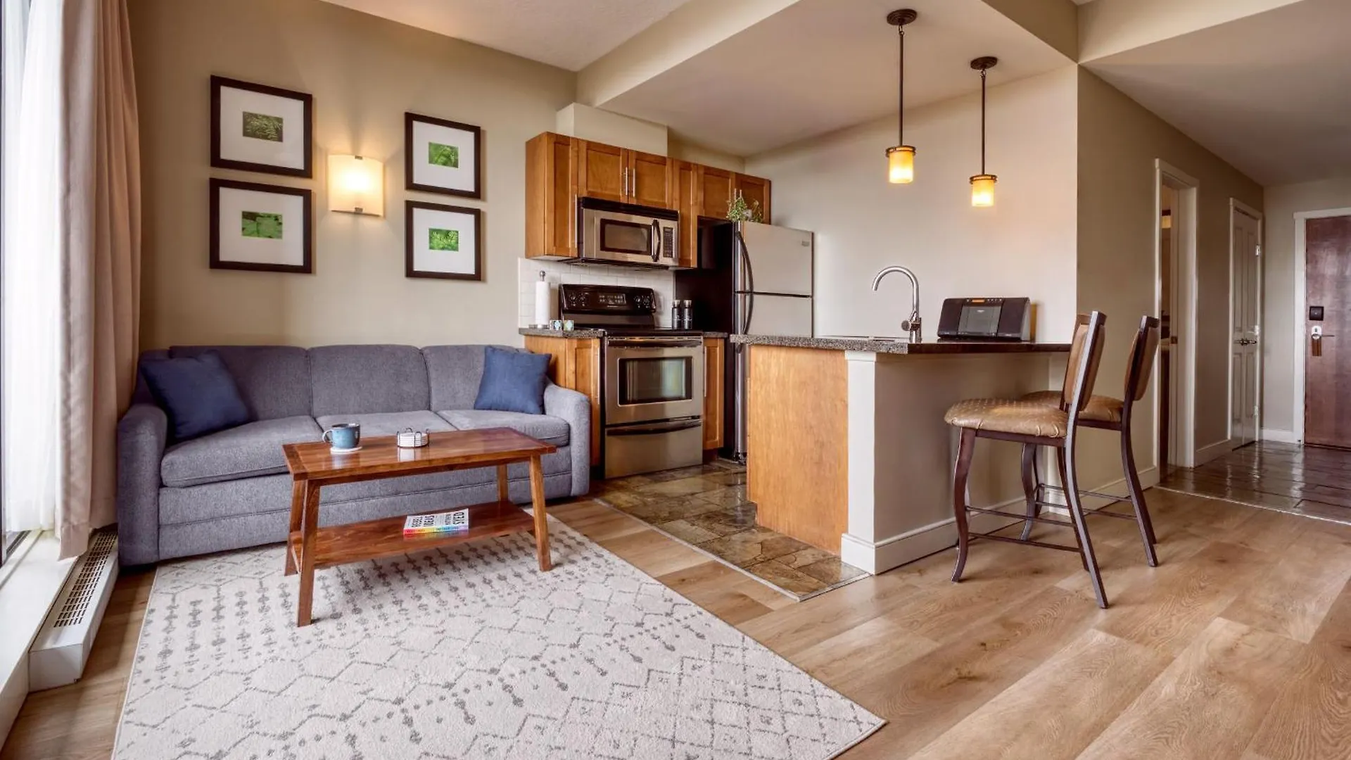 Oswego Hotel Victoria
