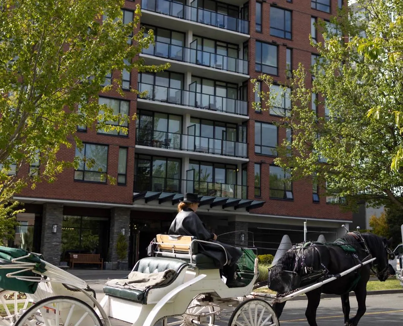 Oswego Hotel Victoria